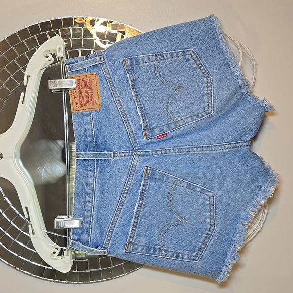 Levis 501 Cotton High Waisted Distressed Raw Hem Denim Shorts - Picture 5 of 10